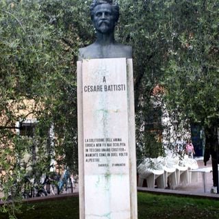 Monument to Cesare Battisti