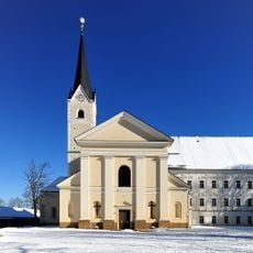 Pfarr- und ehem. Stiftskirche Maria vom Siege