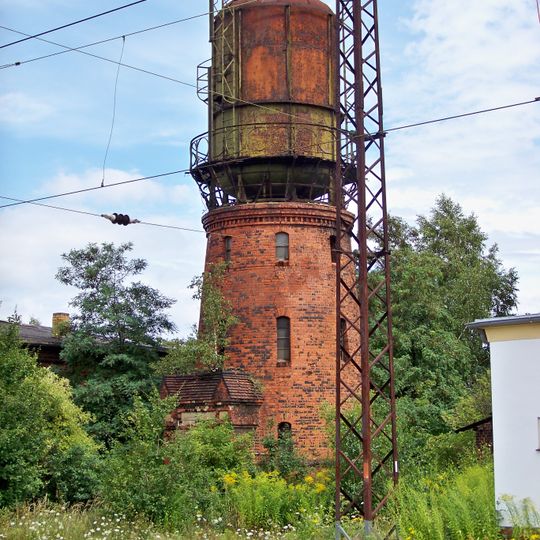 Wasserturm, Am Bahnhof