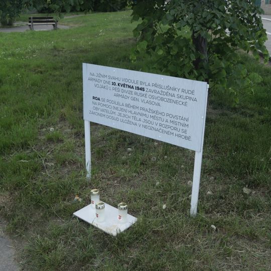 Památník Vlasovcům na Karlštejnské ulici