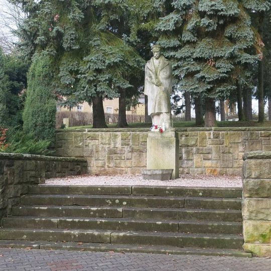 Masarykův pomník v Kumburské ulici v Nové Pace