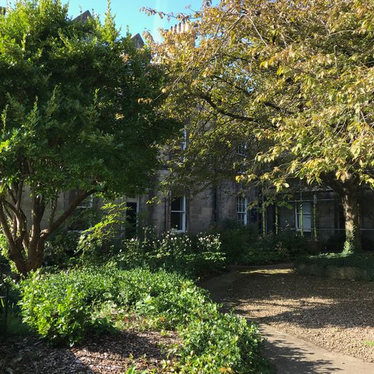 Edinburgh, 1 Hope Park Square