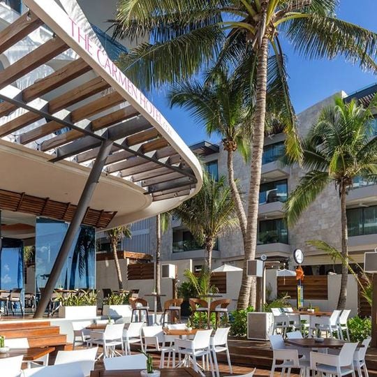 Deck 5 Pool and Skybar