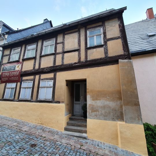 Wohnhaus in geschlossener Bebauung Enge Gasse 11