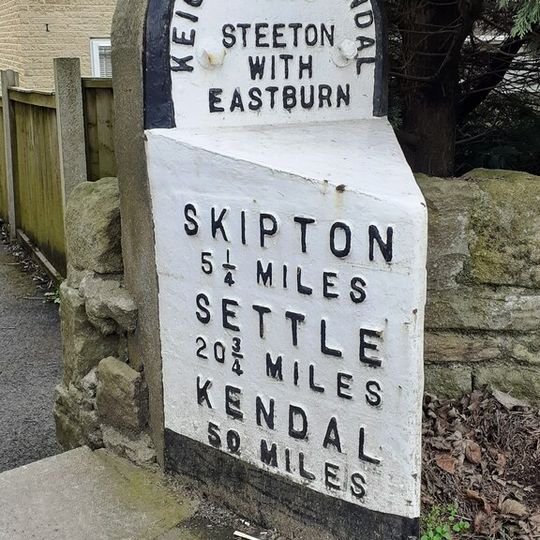 Milestone To Front Of Number 52