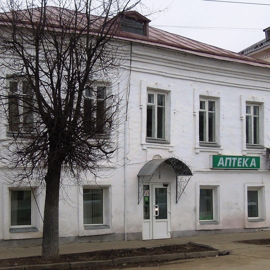 Bazarnaya Square 7, Toropets