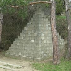 Pyramida v Kníničkách