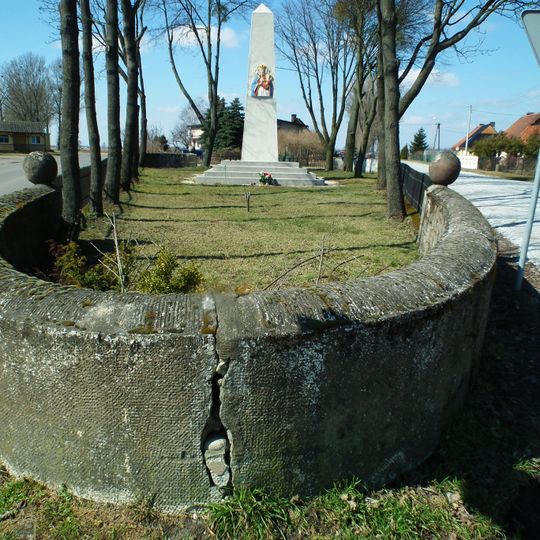Pomnik Powstańców Wielkopolskich w Czerlejnie