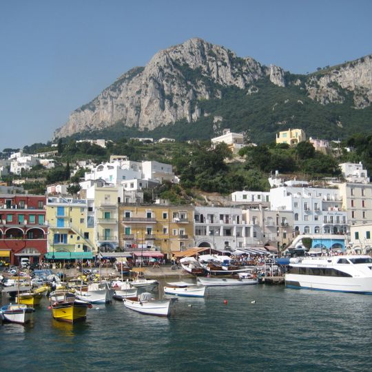 Capri Port