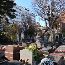 Auteuil Cemetery