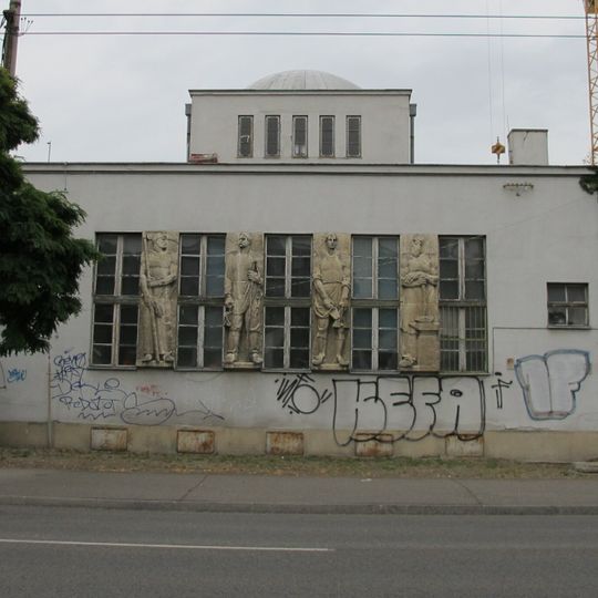 Prievozská radnica, reliéf figurálny-vsa III.