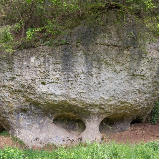 Felsen am Speckbach ENE von Saaß
