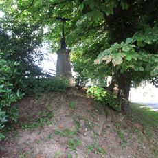 Kříž u rozcestí nad Darmyšlí