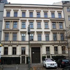 Mietshaus und Remise Fehrbelliner Straße 89