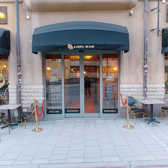 Lion Bar
