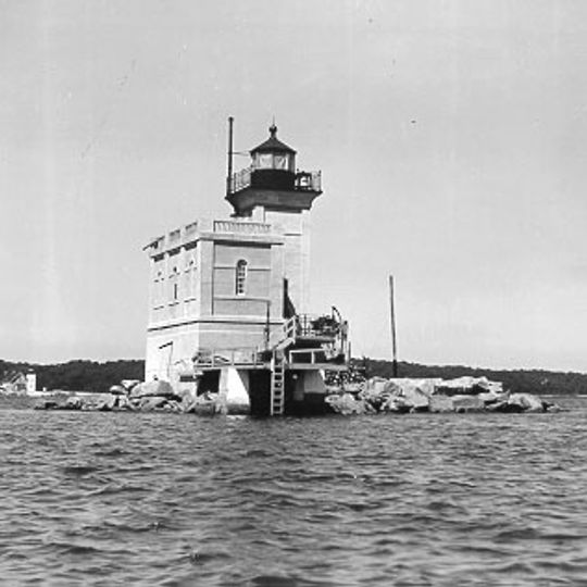 Huntington Harbor Light