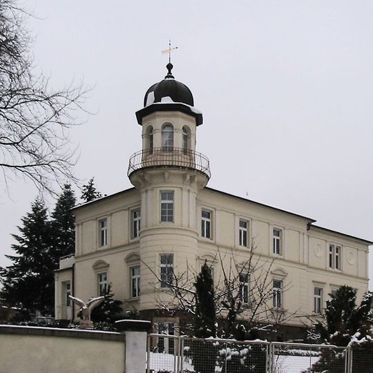 Villa Nizzastraße 6