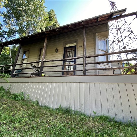 Henry M. Hinsdill House