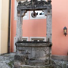 Sülzengäßchen 2, Eckelesbrunnen