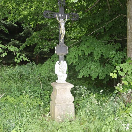 Kříž u silnice u Budkova