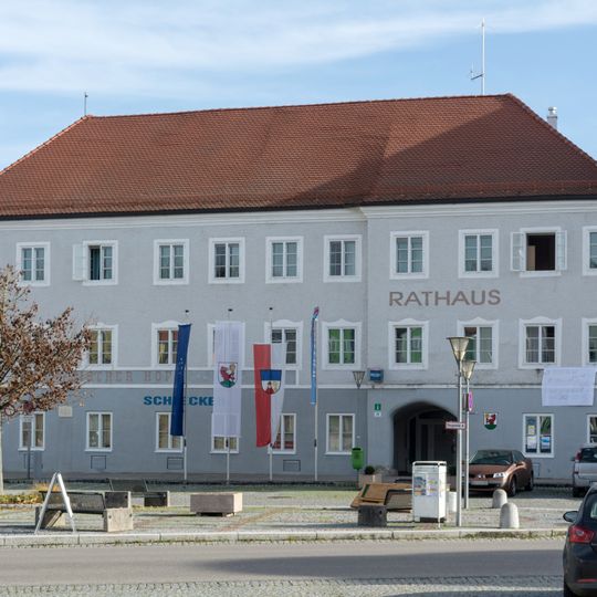 Ehem. Gasthof Bayerischer Hof, heute Rathaus