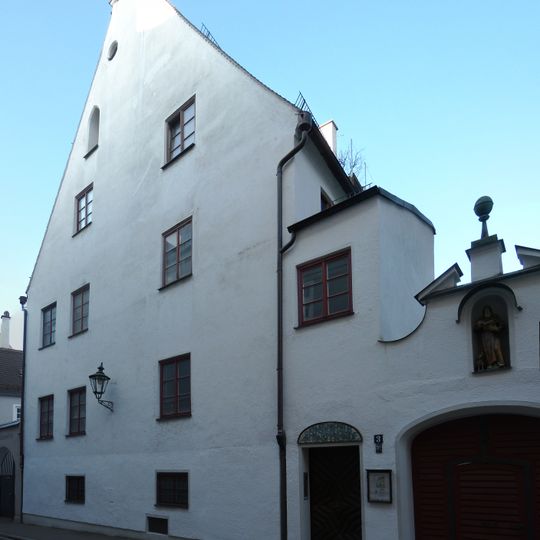 Ehemaliges Stiftsgebäude, sogenannte Alte Pfründe