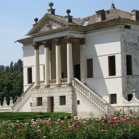 Villa Emo