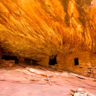 Natural monuments in Utah: archaeological sites, rock formations, thermal springs