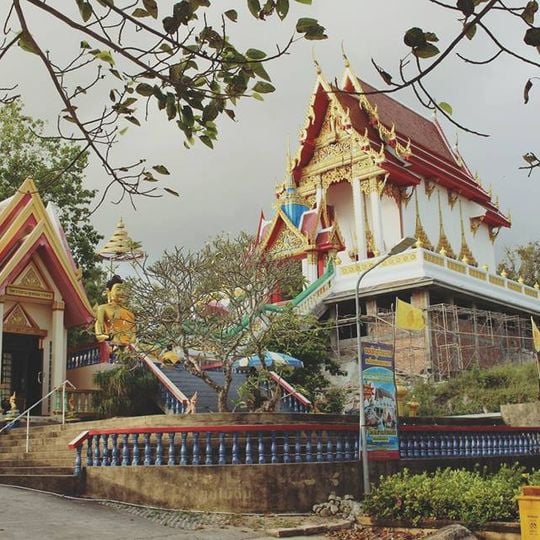 Wat Khao Kao Saen