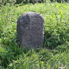 Milestone, Exeter Hill, 50m N of minor road to Smithy