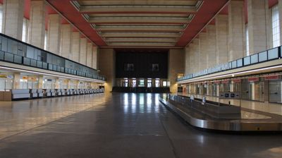 Interior 3