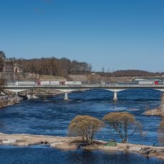 Friendship bridge