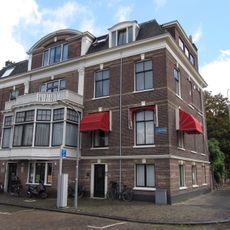 Huis met classicistische kenmerken