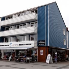 Wohn- und Geschäftshaus