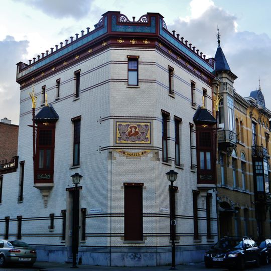 Vier seizoensgebouwen