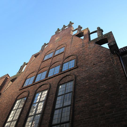 House of the Seven Lazy Brothers