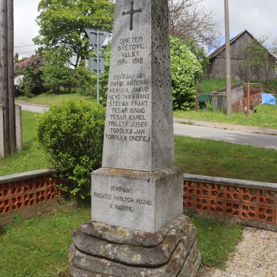 Pomník padlým v Radoticích