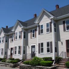 Rowhouses at 256–274 Haven Street