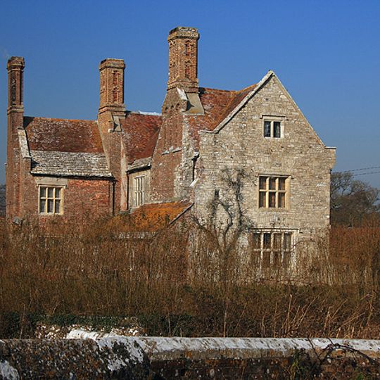 Woolbridge Manor House