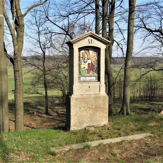 Kaplička VI. zastavení křížové cesty u Království