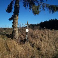 Kříž severozápadně od Včelničky