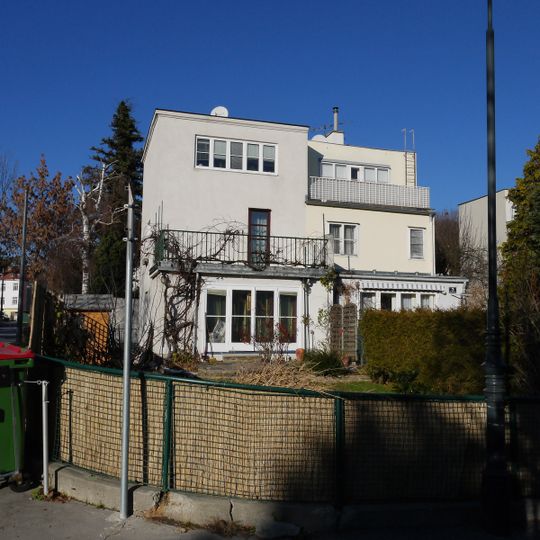 Doppelhaus Woinovichgasse 1/3