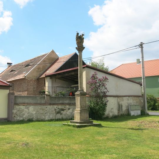 Sloup se sousoším Nejsvětější Trojice