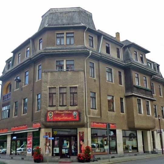 Wohn- und Geschäftshaus Dresdner Straße 84