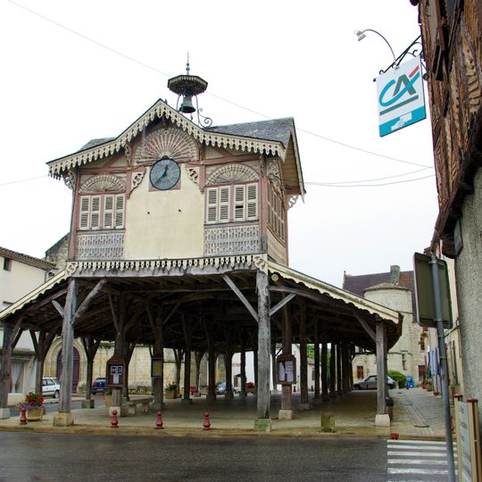 Halle de Gontaud-de-Nogaret