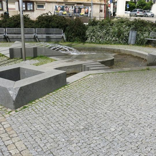 Kašna na náměstí Doktora Farského v Jablonci nad Nisou