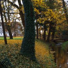 Park (z aleją grabową), ob. miejski