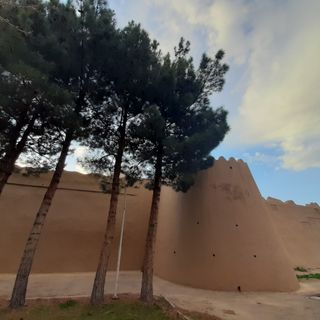 City walls of Bastam