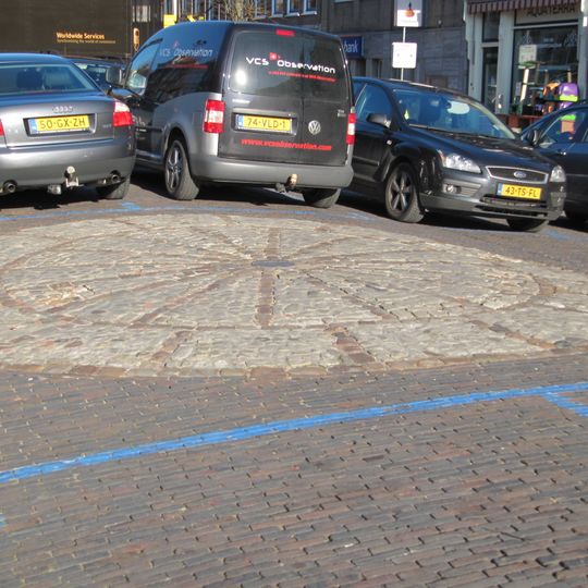 Stervormig mozaïek in de Stenen Brug