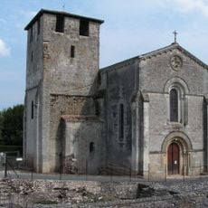 Église Saint-Pierre-ès-Liens de Montcaret
